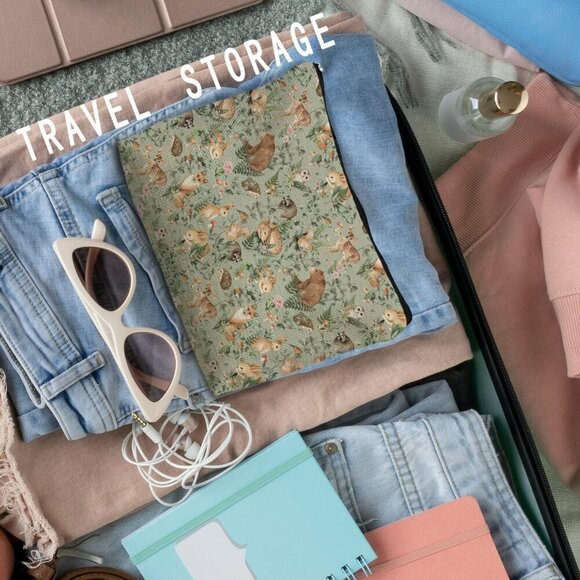 Woodland Animals Makeup Bag, Animal Lover Gifts for Women, Gifts for Animal Love - Picture 5 of 6